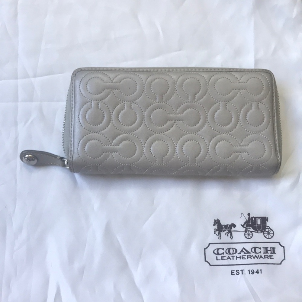 🌸 COACH 🌸 Accordion Signature Wallet